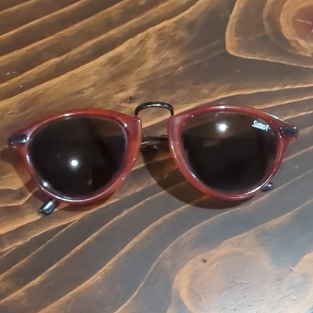SMITH Classic Red Sunglasses